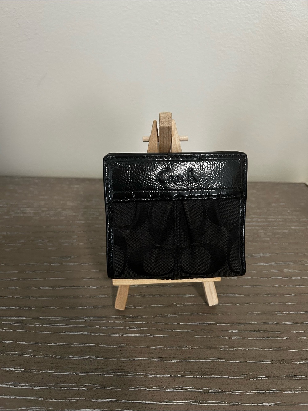 Coach Vintage Black Signature Compact Bifold Wallet EUC - Picture 2 of 14